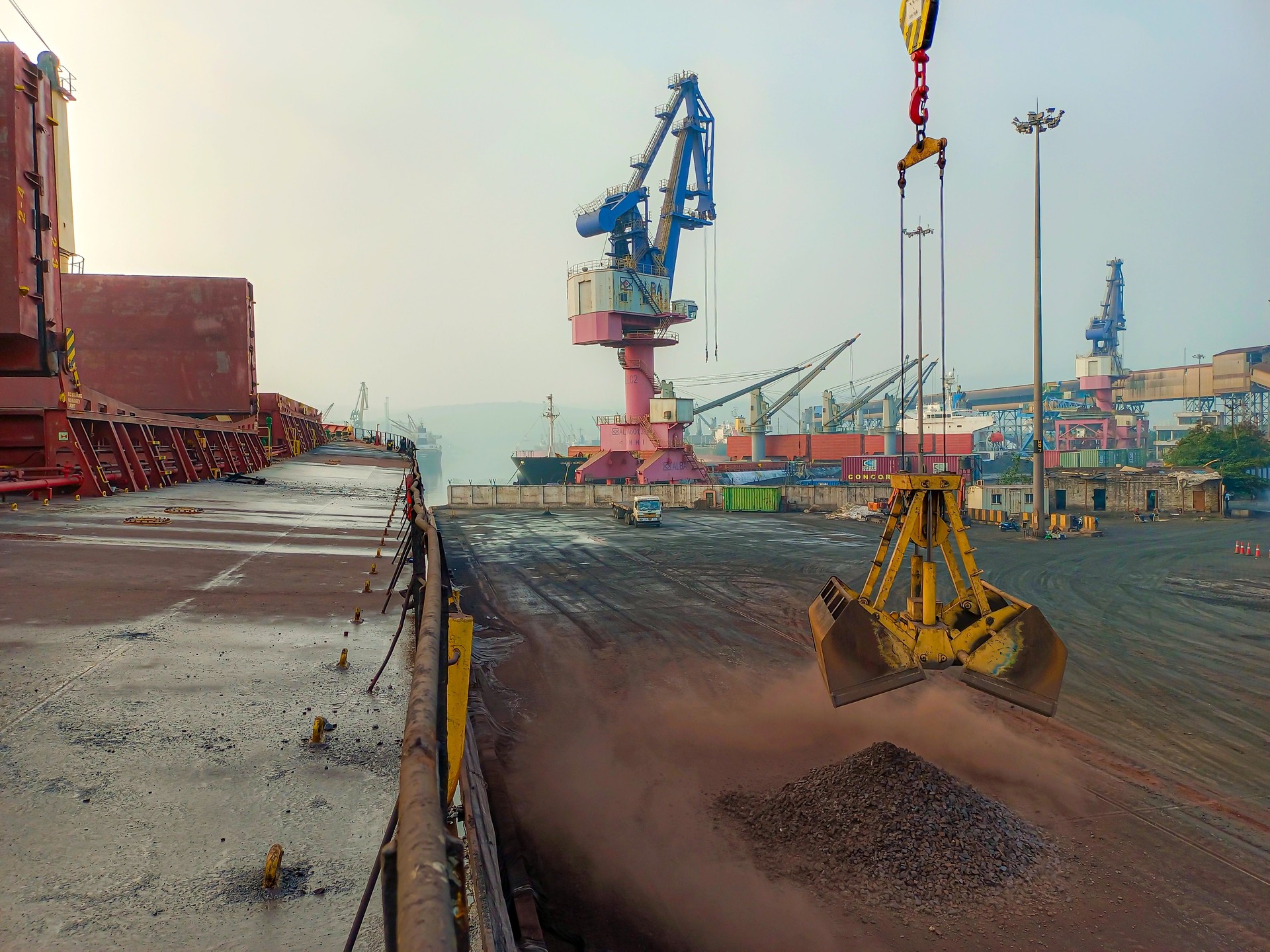 View of the cargo port where the ships are moored. View of the cargo port where the ships are moored.